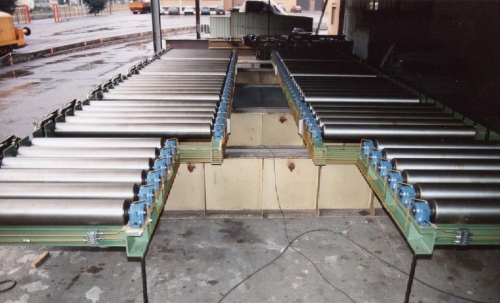 Equipment to handle aluminium plates